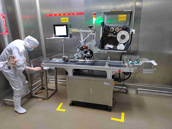 自動(dòng)化貼標(biāo)機(jī),立式貼標(biāo)機(jī),標(biāo)簽貼標(biāo)機(jī)